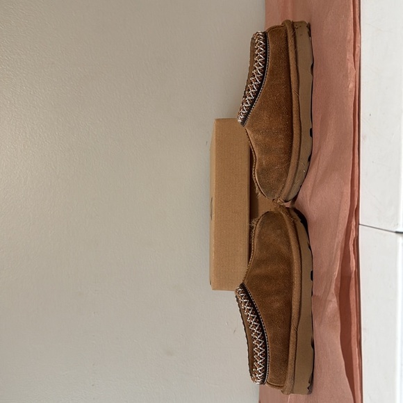 UGG Tan tasmin Shoe Box with Label - Picture 6 of 7